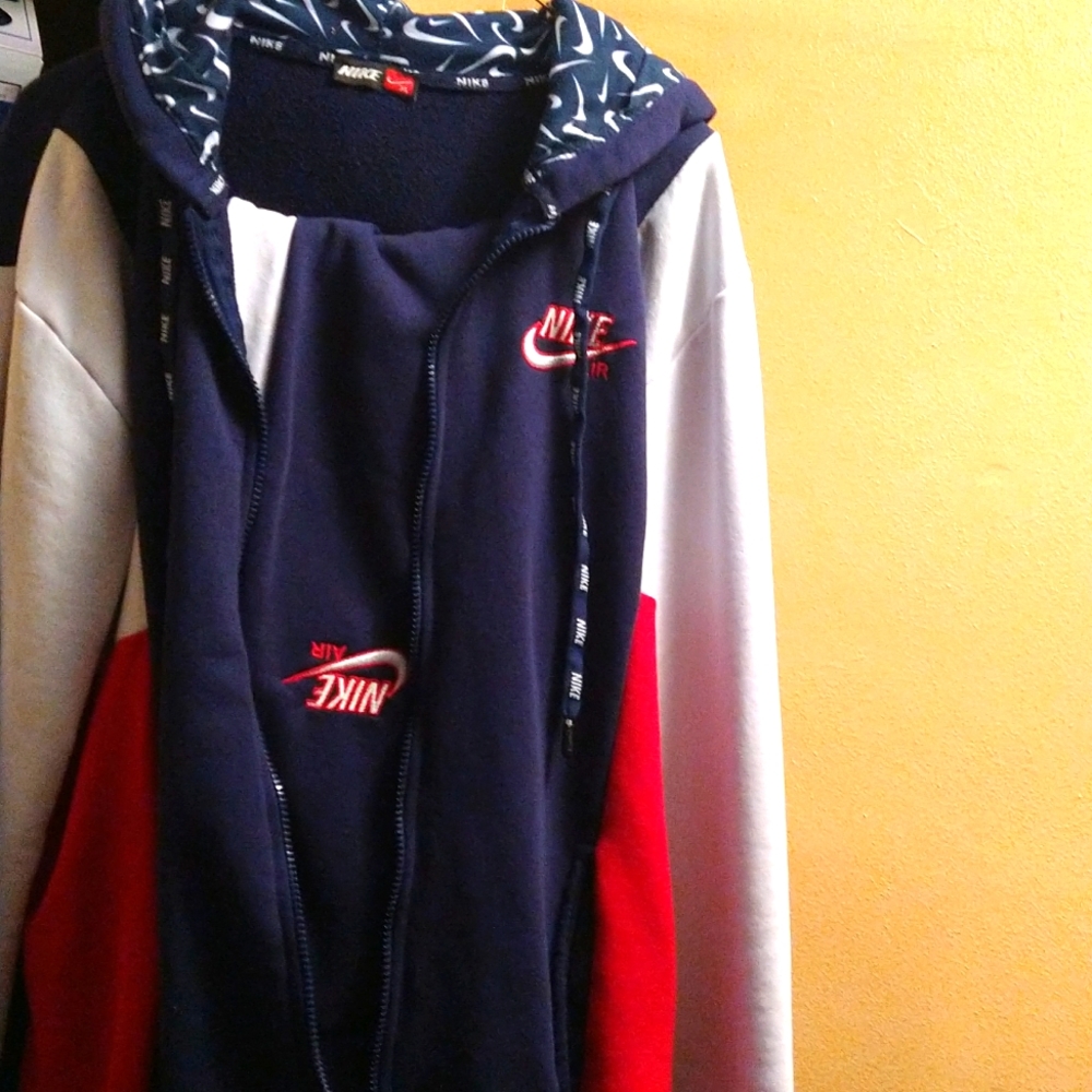 Nike sweat suit